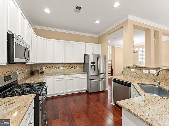 5th image of 8352 Middle Ruddings Dr