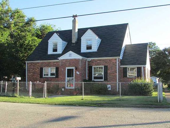 3rd image of 1401 Kingston Ave