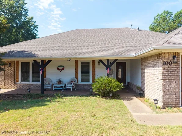 1005 Fairview Ln, Greenwood, AR 72936