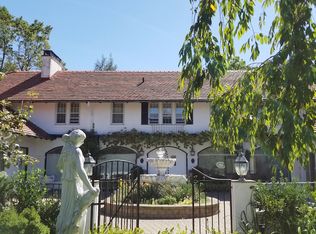 26 Ridgeway Cir, White Plains, NY 10605