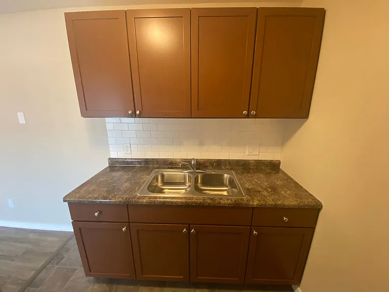 Beverly Apartments in Anoka — Photo 37