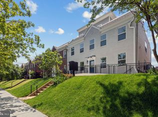 2236 40th St NW #V, Washington, DC 20007