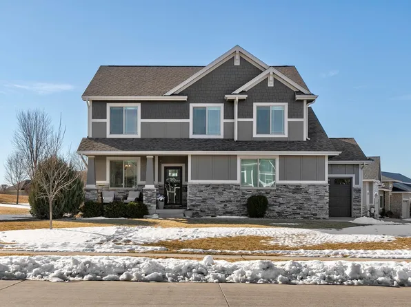 14308 Oakwood Dr, Urbandale, IA 50323