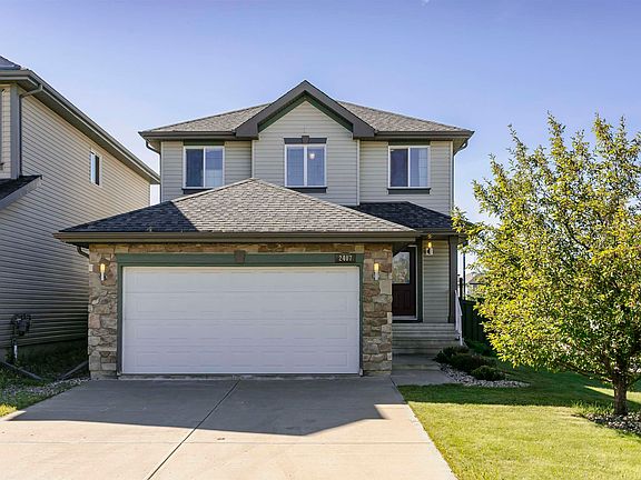 3rd image of 2407 Hagen Way NW