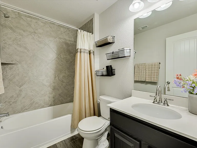 725 Pinnacle Dr — Photo 15