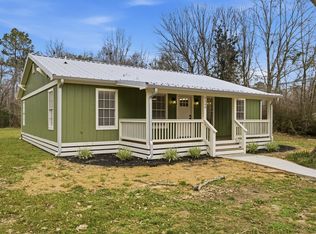 2340 Blue Jay Dr, Kountze, TX 77625