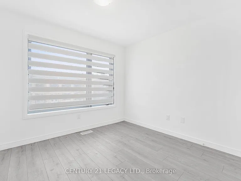 131 Blue Forest Cres — Photo 27