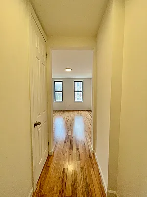 Rented by Bond New York | media 12