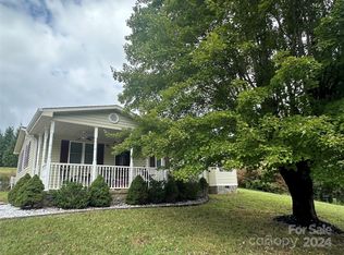 2772 Mission Rd, Hudson, NC 28638