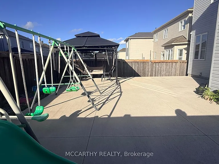 124 Johnson Dr — Photo 38