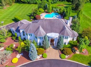 10 Squan Song Ln, Colts Neck, NJ 07722