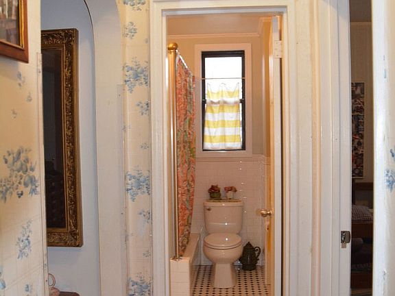 5th image of 4001 Little Neck Pkwy APT 5A