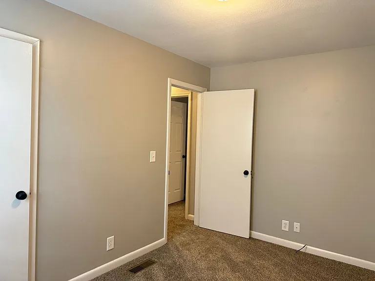 1558 Cherry Tree Dr — Photo 12