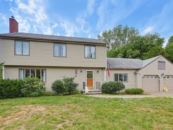 297 Fisher St, Walpole, MA 02081