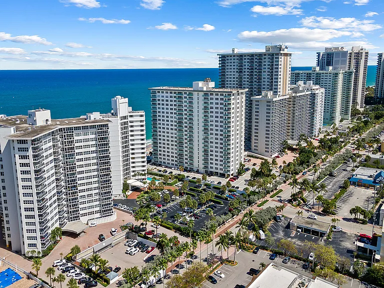 3700 Galt Ocean Dr #702 — Photo 34