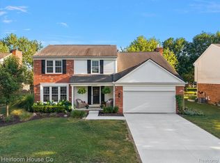 45697 Bryn Mawr Rd, Canton, MI 48187