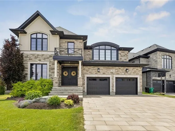 95 Pondcliffe Dr, Kitchener, ON N2R 0M3