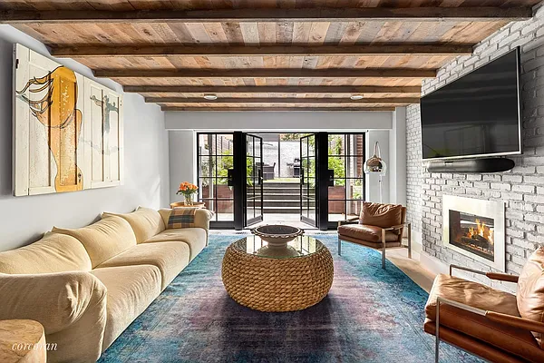 Sold by Corcoran | media 14