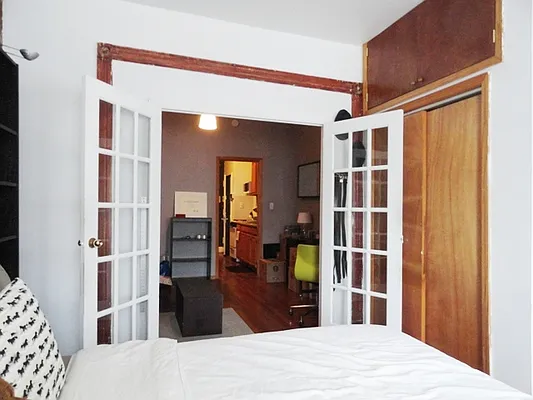 Rented by City Connections Realty | media 4