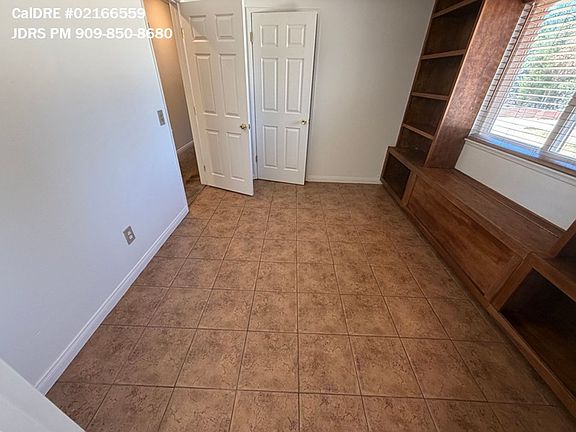 4th image of 4725 Francis Ave