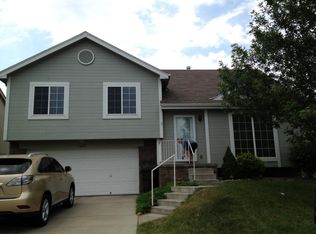 18711 U St, Omaha, NE 68135