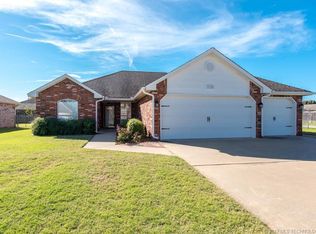 11102 E 120th Ct N, Collinsville, OK 74021