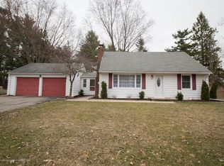 5642 Green Rd, Haslett, MI 48840