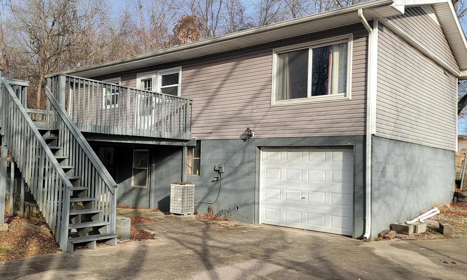 206 Dana Ct — Photo 2
