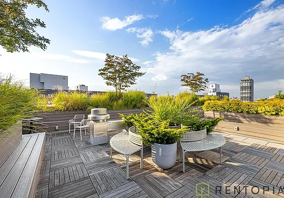 Rented by JCS Realty Group LLC | media 17