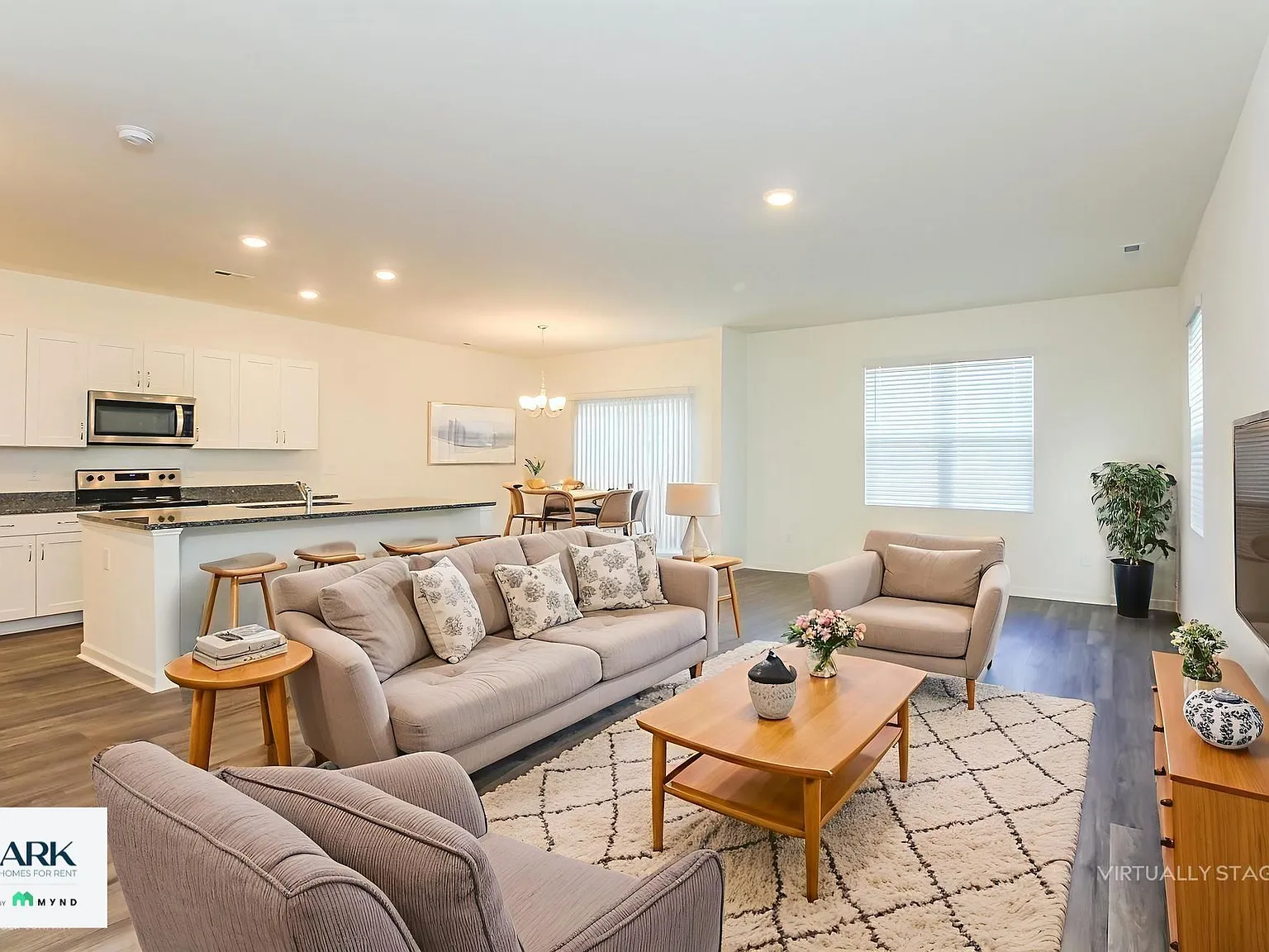 3 bed, 2.5 bath, 2186 sqft, $2,299 — Photo 3
