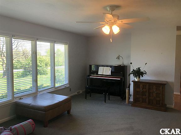 4th image of 2385 Goggin Ln