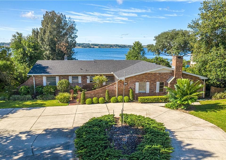 1st image of 510 Crooked Lake Dr N