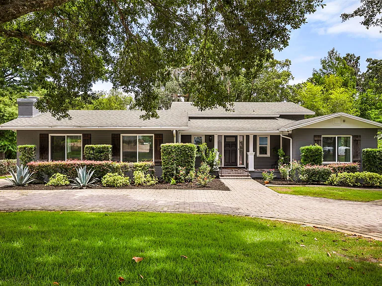 Front view with circle driveway
