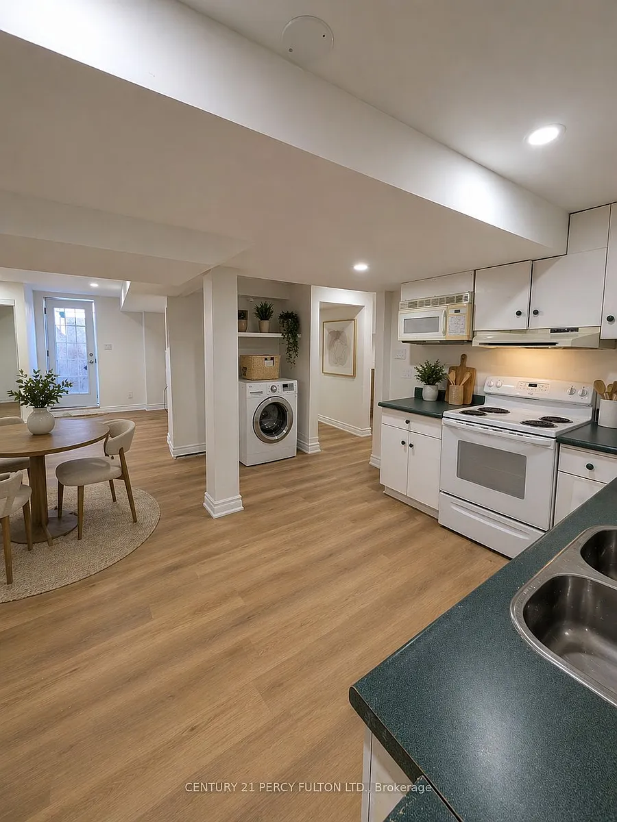 Building Photo - 22 Deverell St #BASEMENT