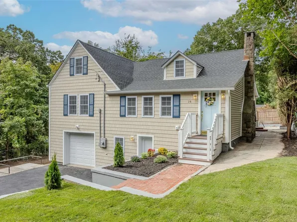 16 Meadowbrook Drive, Sound Beach, NY 11789