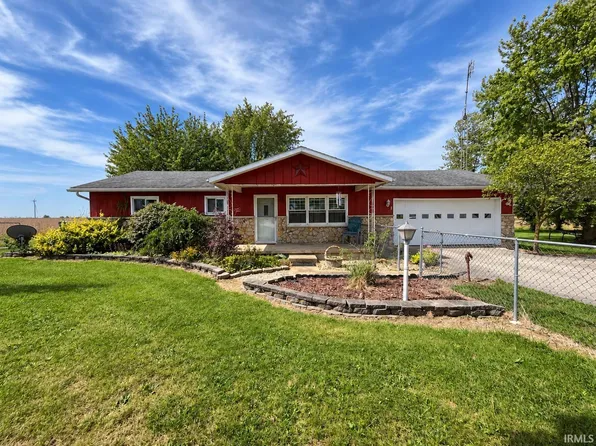 7614 S State Route 1, Redkey, IN 47373