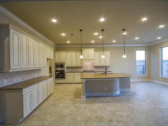 3rd image of 14918 Dogwood View Ln