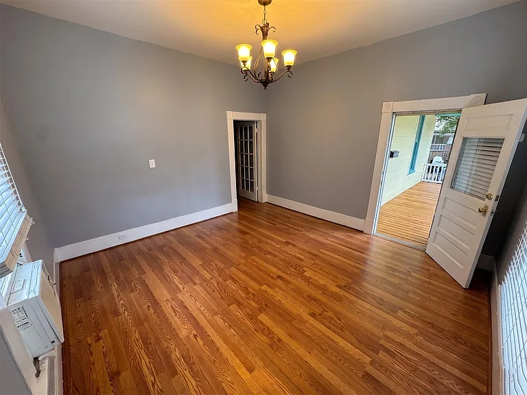 2119 Hardy St #1 — Photo 4