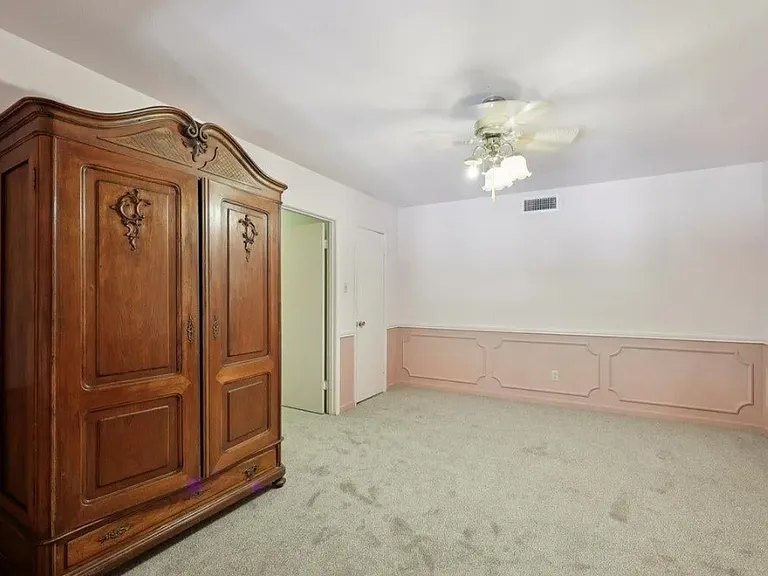 5710 Glasgow Ln — Photo 16