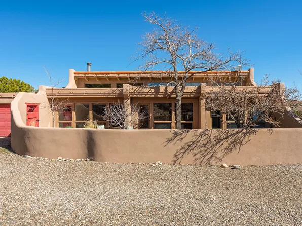 37 Sandia Ln, Placitas, NM 87043
