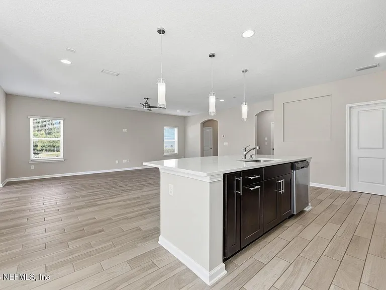 95 Strobe Ct — Photo 15