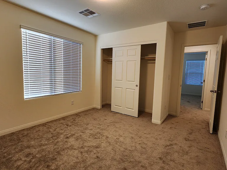 125 Parliament Cyn — Photo 20