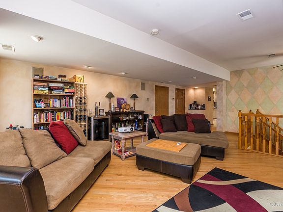 5th image of 4411 N Magnolia Ave APT 1S