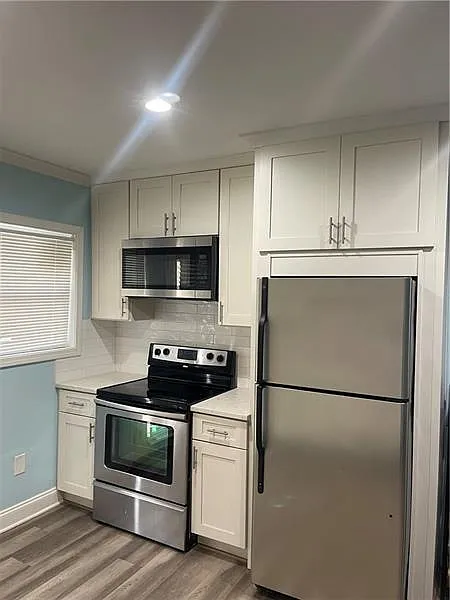 2 bed, 1.0 bath, 800 sqft, $1,850 — Photo 2