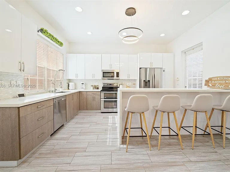 622 SW 147th Ter #1 — Photo 7