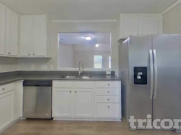 17 Black St — Photo 5