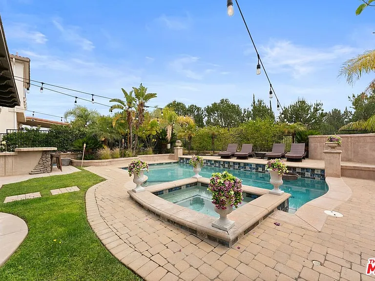 11564 Apulia Ct — Photo 42