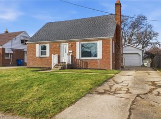 227 E Wilson St, Struthers, OH 44471