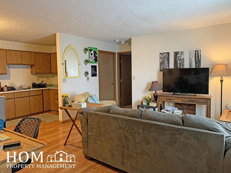 1st image of 131 W Lind St #1