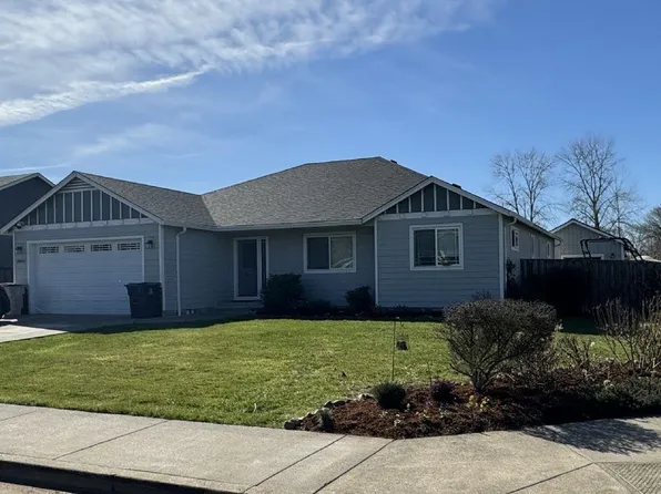 38636 SW Filbert St, Scio, OR 97374